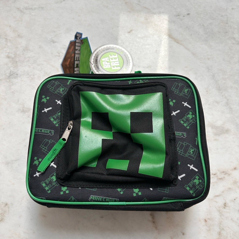 Minecraft Lunchbox - Picture 2 of 4